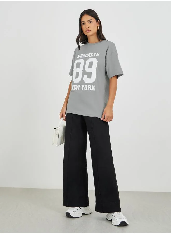 Styli Styli Brooklyn 89 Slogan Print Short Sleeve Oversized T-Shirt