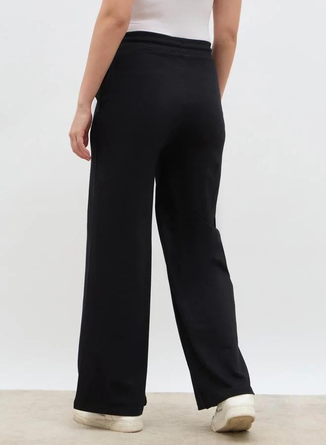 Styli Styli Solid Pintuck Detail Straight Fit Joggers with Elastic Waist