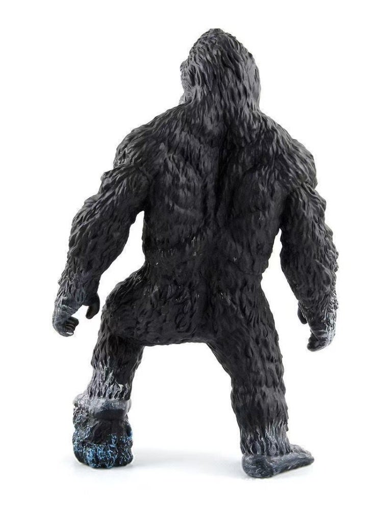 HALAMODO Hollow Large King Kong Gorilla Animal Model Toy With Battle Axe Accessory, Realistic Gorilla Animal Statue, Jurassic Jungle Toy For Kids, Children Cognitive Education Toy, Bath And Pool Water Play Companion, Boys Girls Birthday Party Gifts ,Ideal Gift and Room Decor for Boys & Girls, Black, 16*24*8 Cm - Image 5