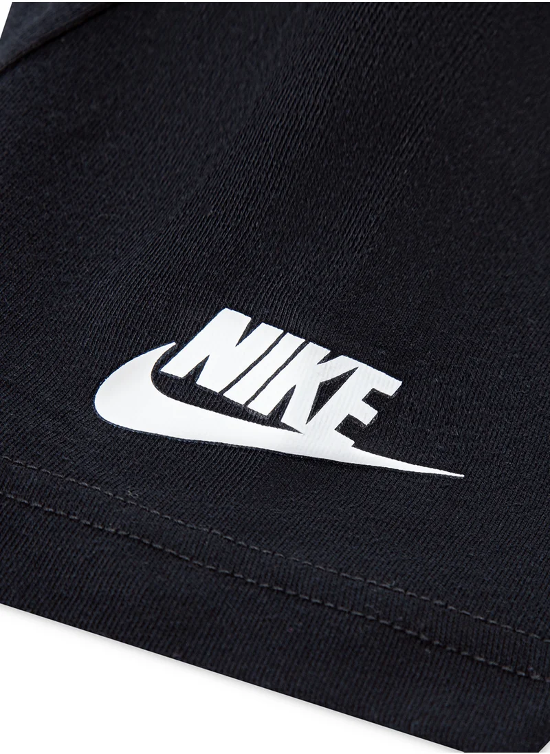 Nike Infant Brandmark Swoosh T-Shirt