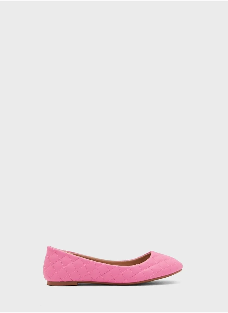 shoexpress Kids Slip Ons Ballerinas