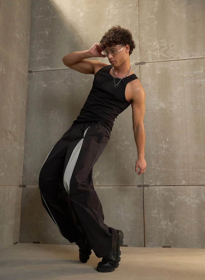 SASSAFRAS Front Invert Pleat Baggy Parachute Pants