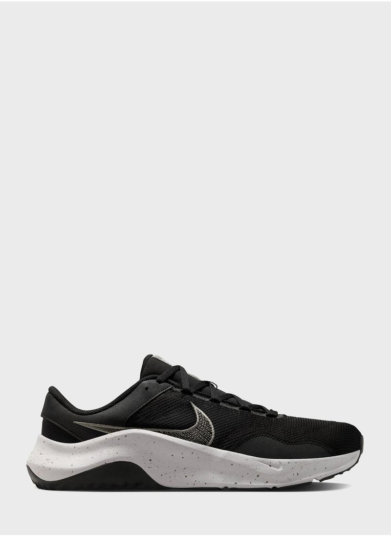 Nike - Nike Legend Essential 3 Next Nature - Image 1