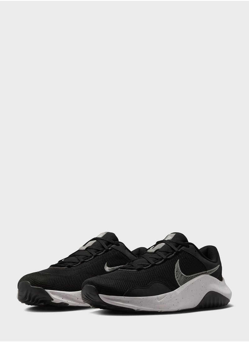 Nike - Nike Legend Essential 3 Next Nature - Image 1
