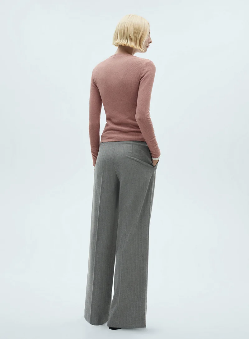 مانجو Essential Crew Neck Ribbed T-Shirt