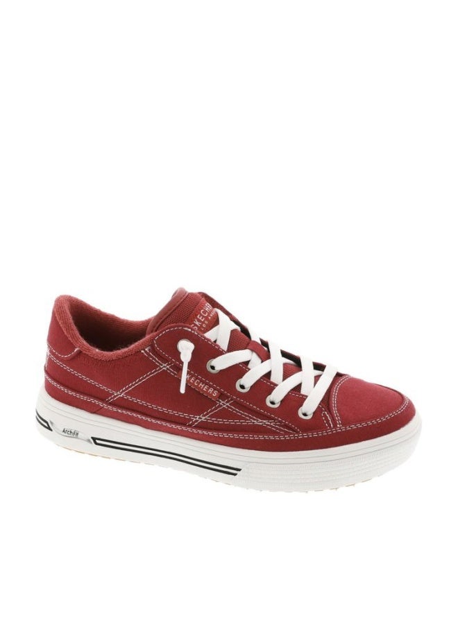 SKECHERS حذاء رياضي للنساء بتصميم قوس مريح - أركيد-أركاتا، أحمر، 8 عريض - Image 1