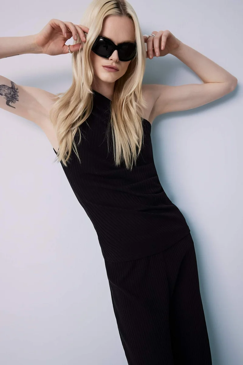 ديفاكتو Slim Fit Camisole One Shoulder Tank Top
