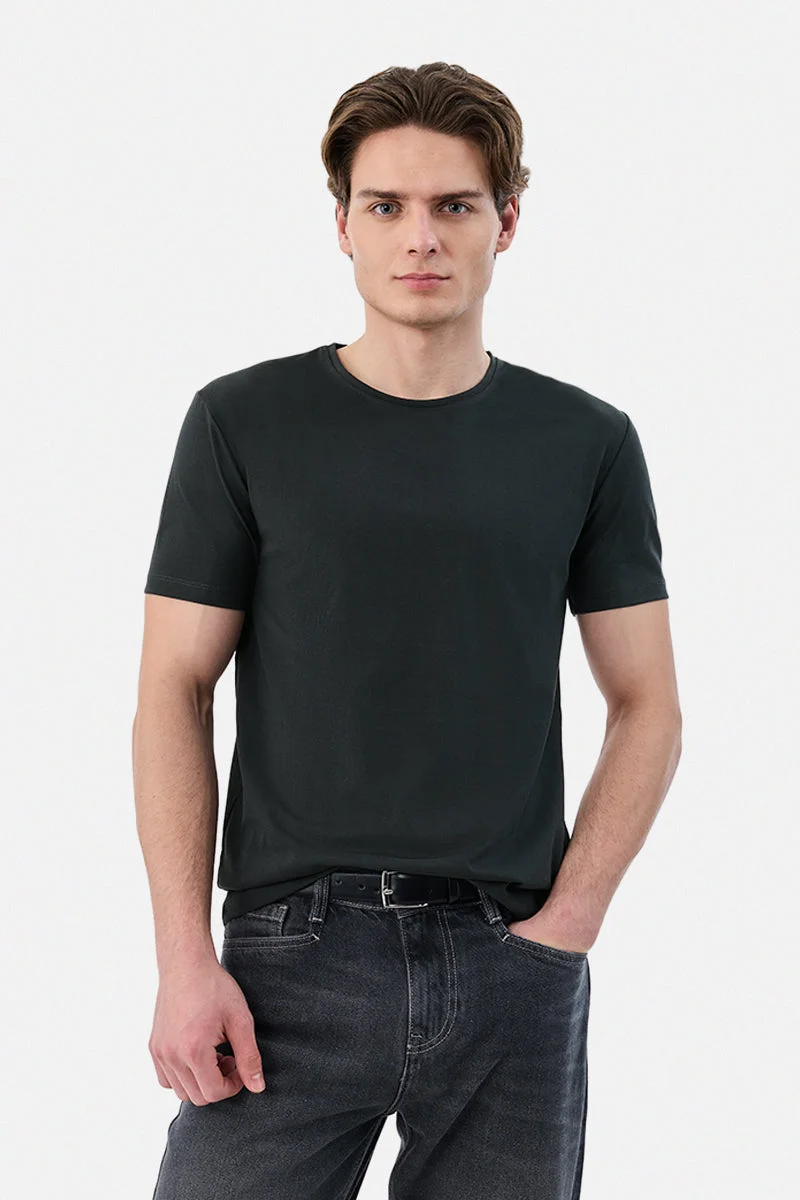 سنيتش Black Solid Half Sleeve Regular Fit T-Shirt