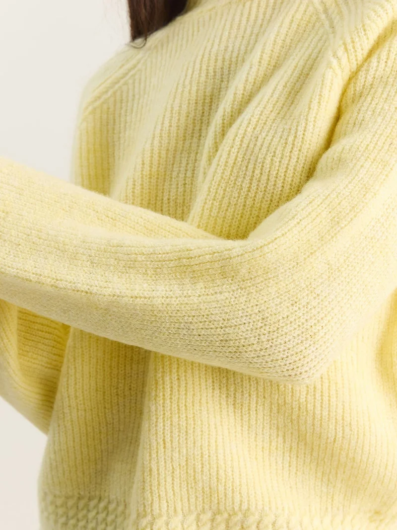 بيانكو لوتشي LUCCI Oversized Crew Neck Knit Sweater