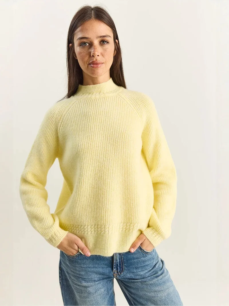 بيانكو لوتشي LUCCI Oversized Crew Neck Knit Sweater