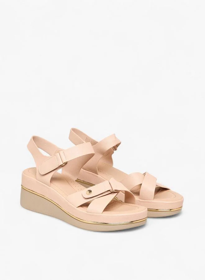 فلورا بيلا من شو إكسبرس صنادل بكعب إسفيني نسائية