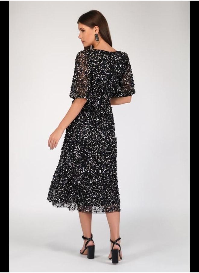 Hannah Multi Sequins Dress - pzsku/Z61074929FBF313A2DF19Z/45/_/1678781693/95f1d396-4a2d-46cd-b7fb-78106b21d26a