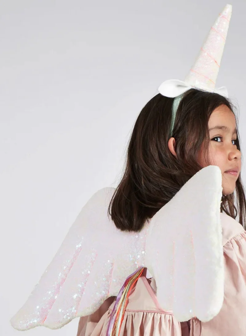 ميري ميري Winged Unicorn Dress Up