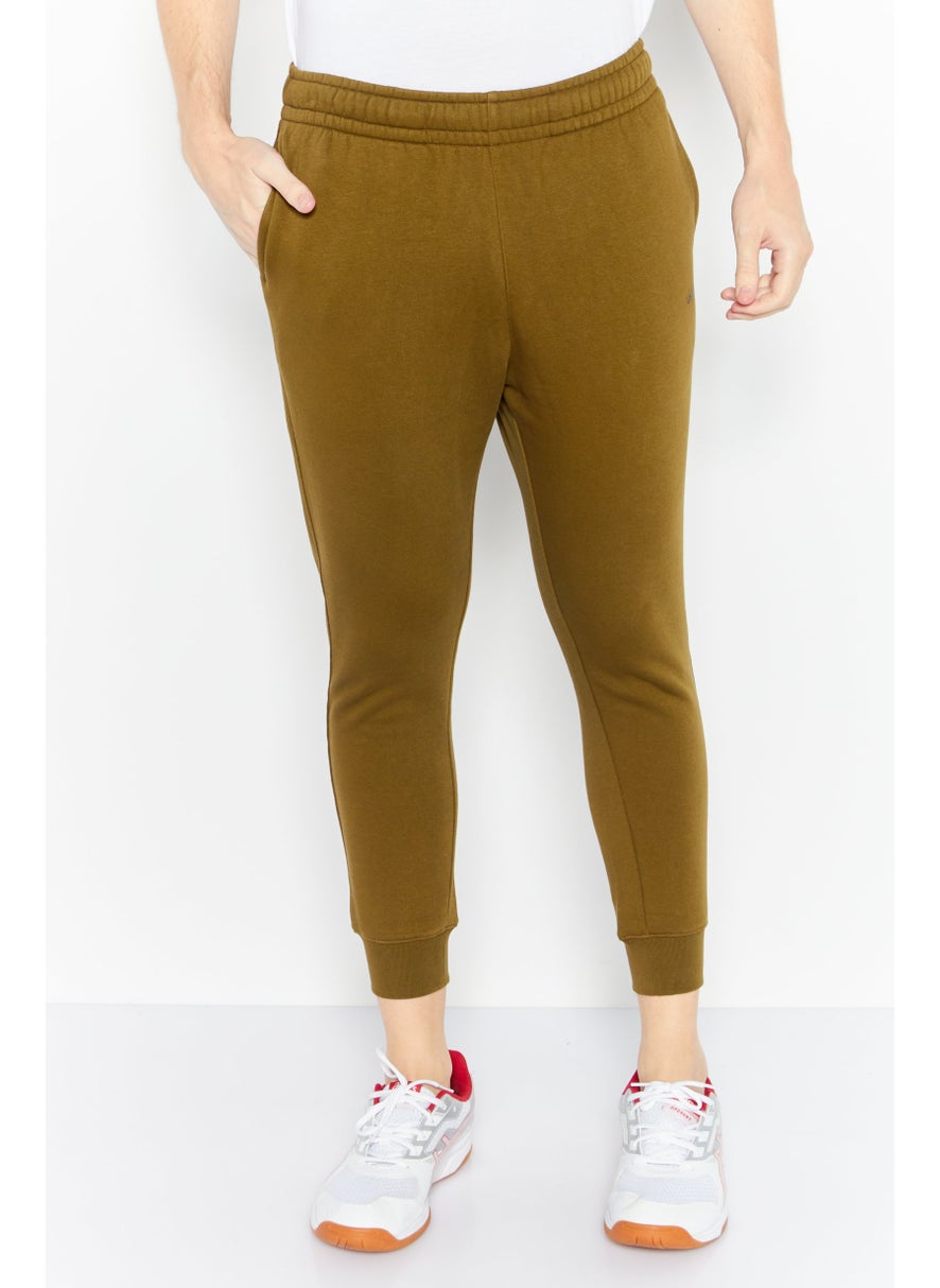 Levi's - Men Regular Fit Brand Logo Jogger Pant, Olive - Image 1