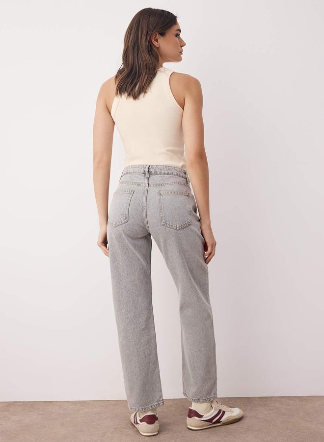 trendyol Gray High Waist Pipe Leg Straight Jeans - Image 4