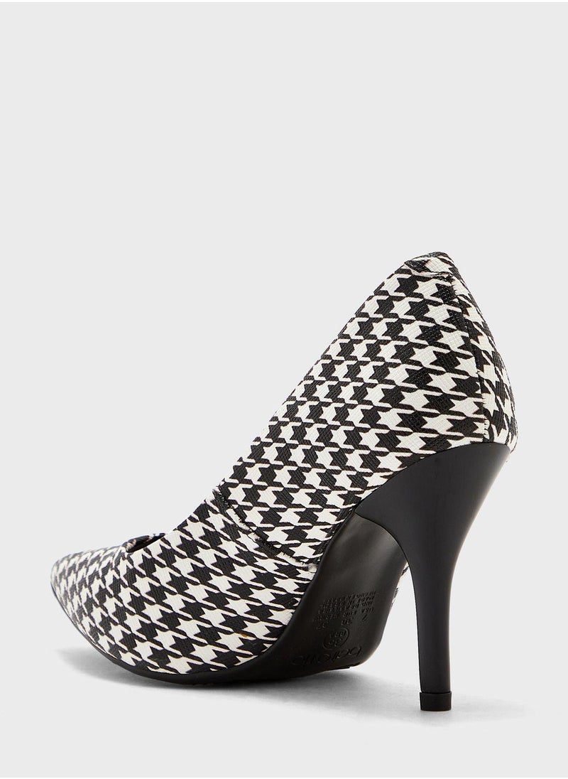 Beira Rio Arabella Pointed Toe Mid Heel Pumps  - Image 3