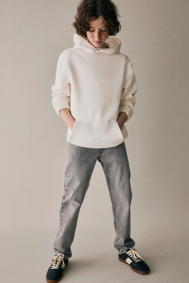 اتش اند ام جينز مرن ومريح بقصّة سلِم