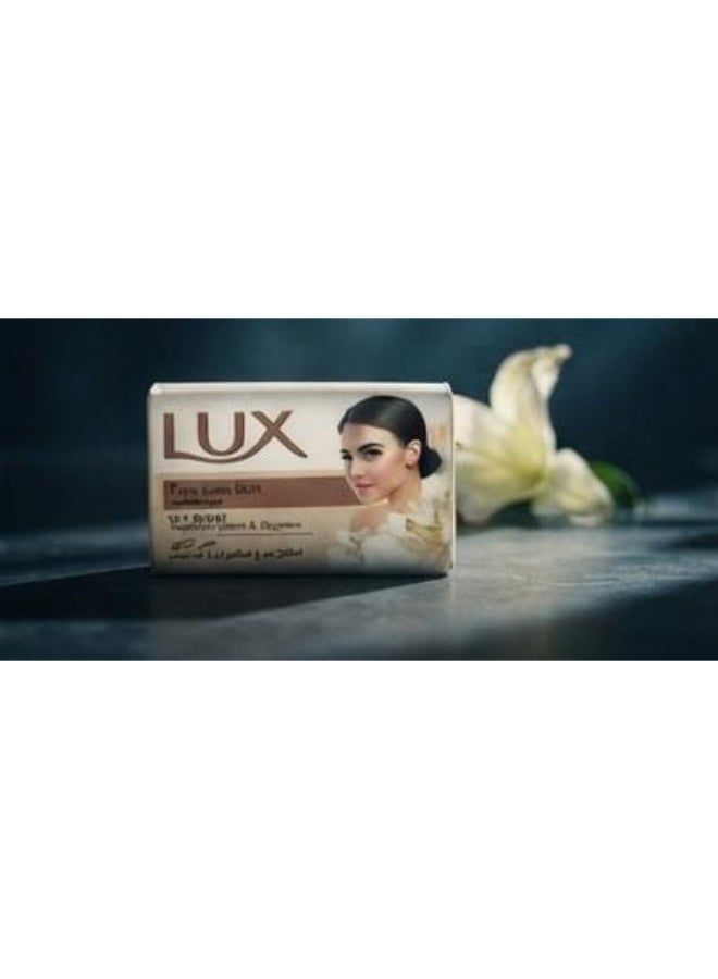 لوكس صابون بعطر الزنبق ابيض 4 قطع 460 جم (قد يختلف شكل العبوة) - Image 2