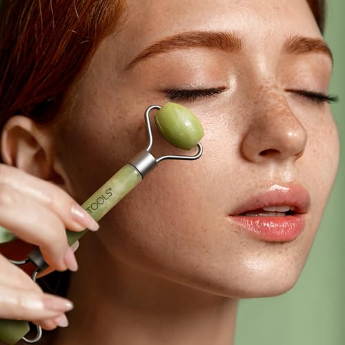 Ecotools Jade Face & Under Eye Roller For Smoothing & De-Puffing - Image 4