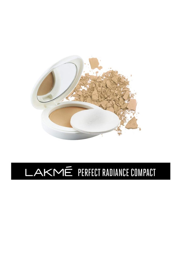 لاكمي كريم الوجه LAKMÉ 9 إلى 5 للعناية بالبشرة CC باللوز يخفي البقع الداكنة والعيوب 30 جم وPerfect Radiance Skin Lightening Compact Ivory Fair 01 مع عامل حماية من الشمس SPF 23 8 جم - Image 5