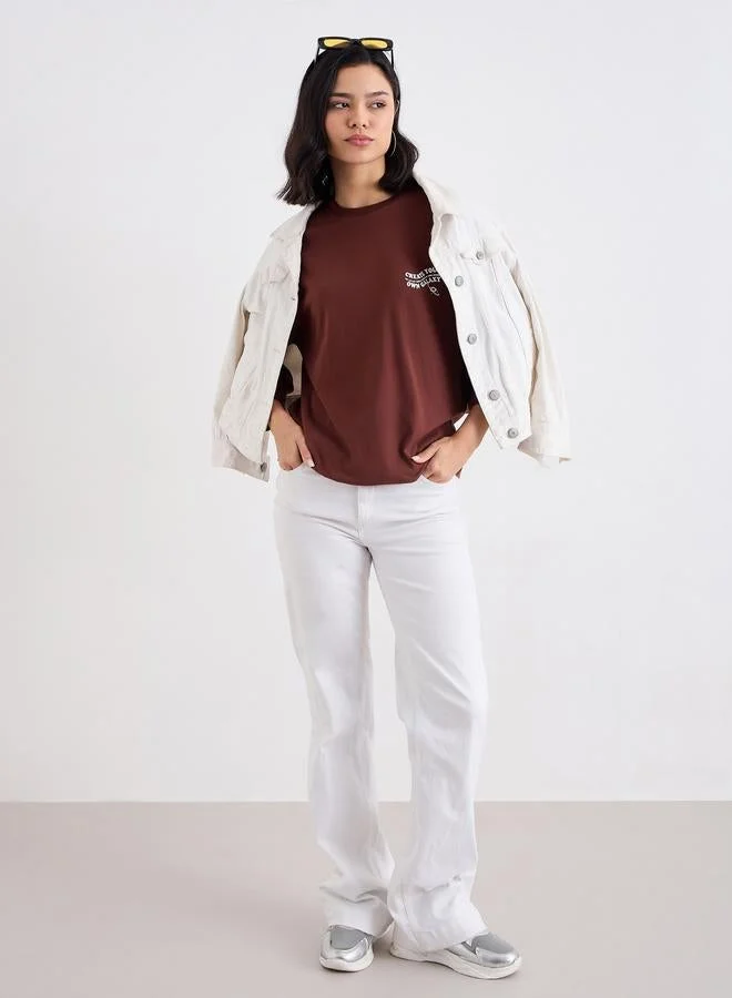 ستايلي تيشيرت فضفاض بطبعة جالاكسي