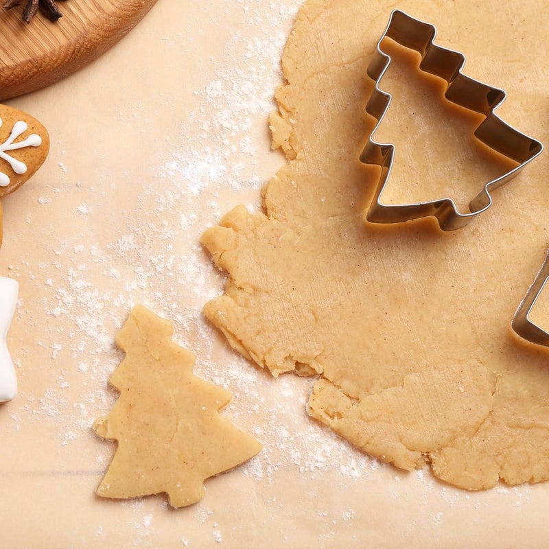 ALL-TOP Christmas Cookie Cutter Set - 5 Biscuit Shapes for Creative Baking Delights - Image 4