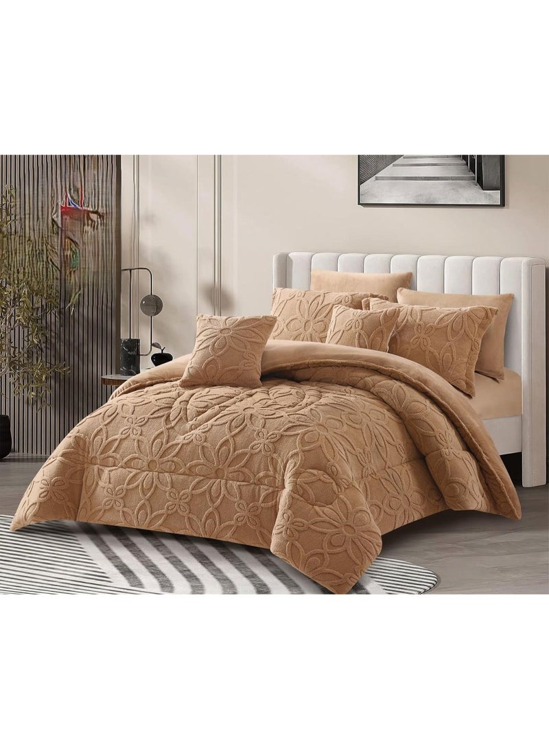 Horse Luxurious winter  bedspread, embroidered with soft velvet and fur to keep you warm - Image 1