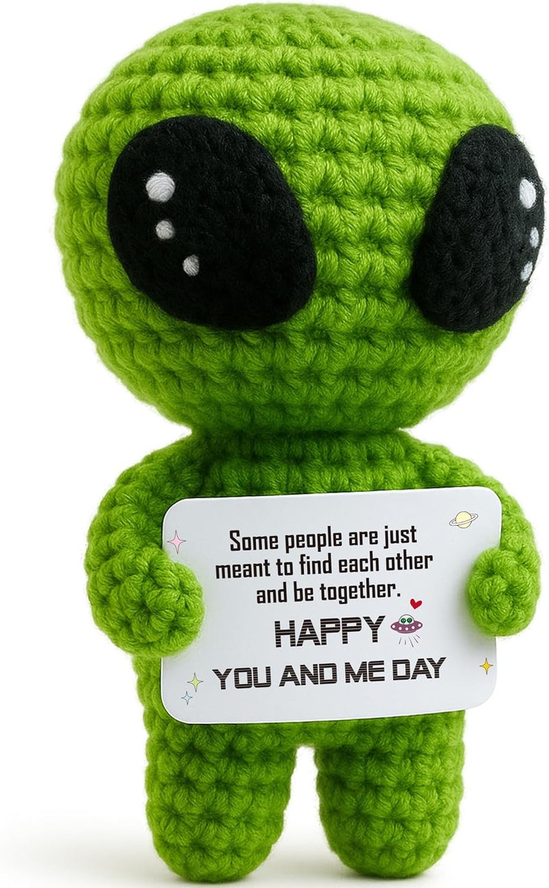 MAMAGIFTREE Funny Gifts for Girlfriend Boyfriend - Best Thing on Earth Crochet Alien Desk Decor - Unique Anniversary Valentine Present for Women - Romantic Ornament Gift for Wife Husband - Image 1