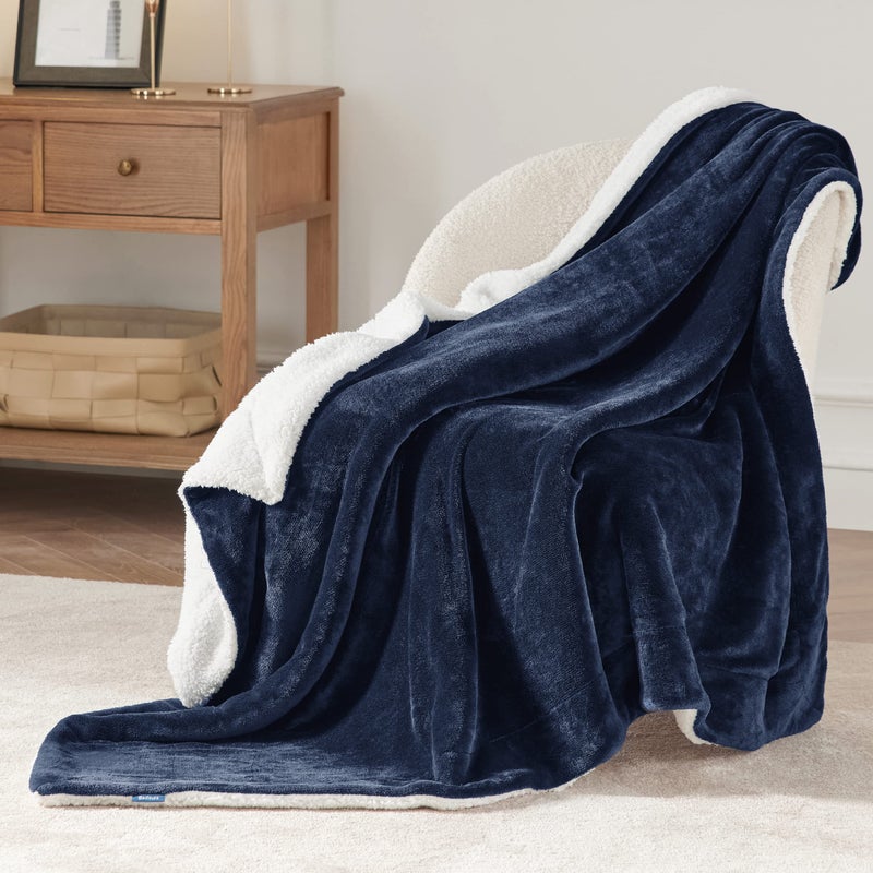 Bedsure GentleSoft Sherpa Fleece Twin Size Blanket for Couch, Non-Heated, Thick and Warm Throw for Women and Men, Soft Fuzzy Plush Heavy Twin Blanket for Winter, Navy, 60x80 Inches - Image 3