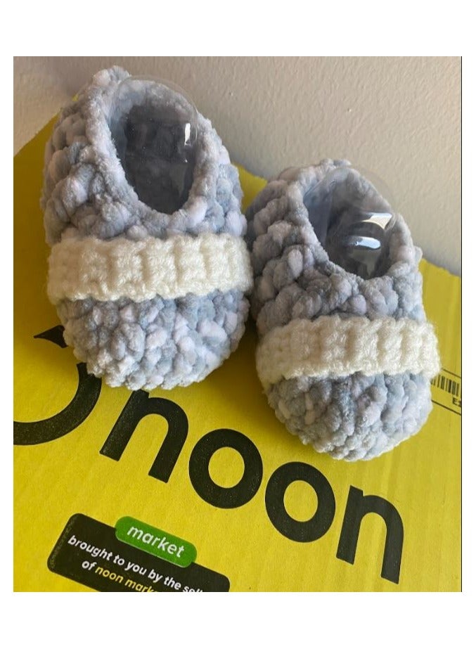 Braidise Creations White And Grey Colour Baby Booties With Style Strap Band In Front, 4 Inch Sole For 2-6 Months Baby Feet - Image 5