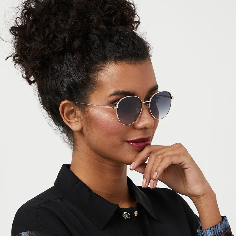 30 سندايز Women's نظارات شمسية للنساء فورجيت مي نوت من آيوا للنساء