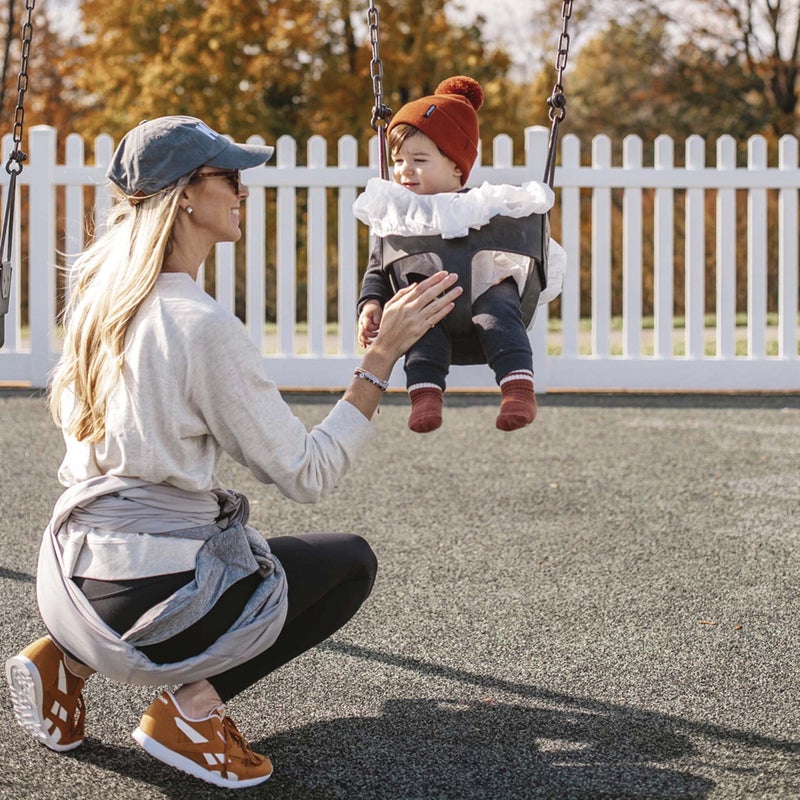 Boppy Disposable Shopping Cart Cover, Pack of 5 Single-use Covers in Resealable Pouch for On-The-Go Backup, Easy-on Design for Shopping Carts and Playground Swings, 6-48 Months - Image 3