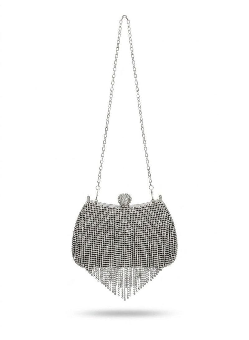 Women's handbag and crossbody bag adorned with shimmering chains and sequins, perfect for weddings and proms. - Image 3