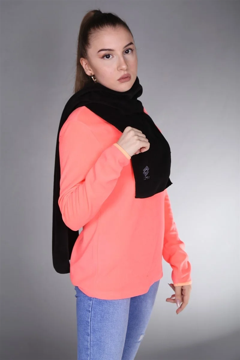 لوتو Women's Black Wool Scarf