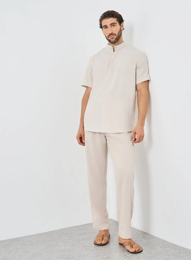 ستايلي قميص سليم فيت بأكمام قصيرة وياقة ماندارين