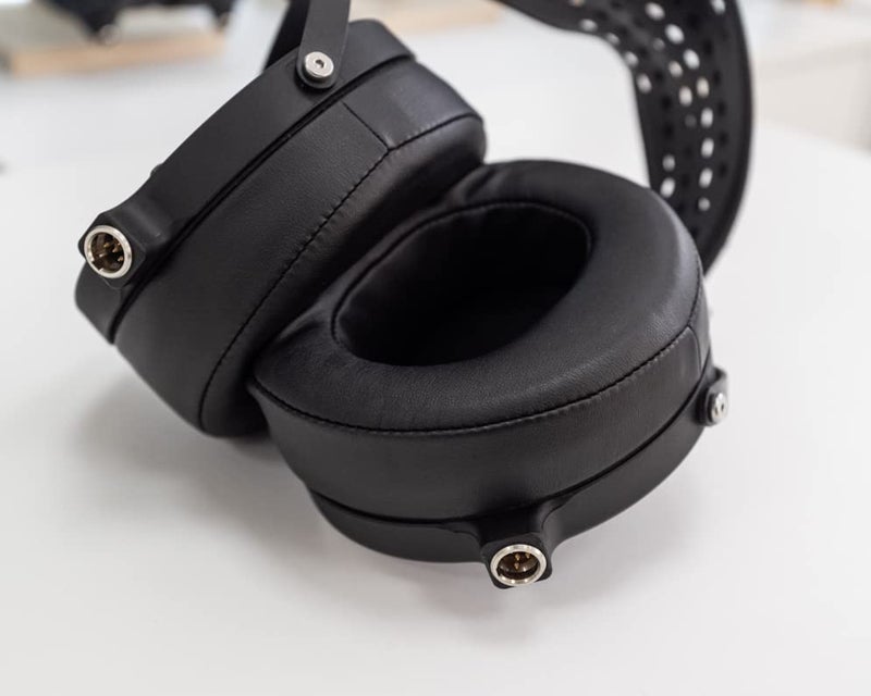 Audeze LCD-2 Classic Over-Ear Open Back Headphone with Carry Case 2021 model - Image 5