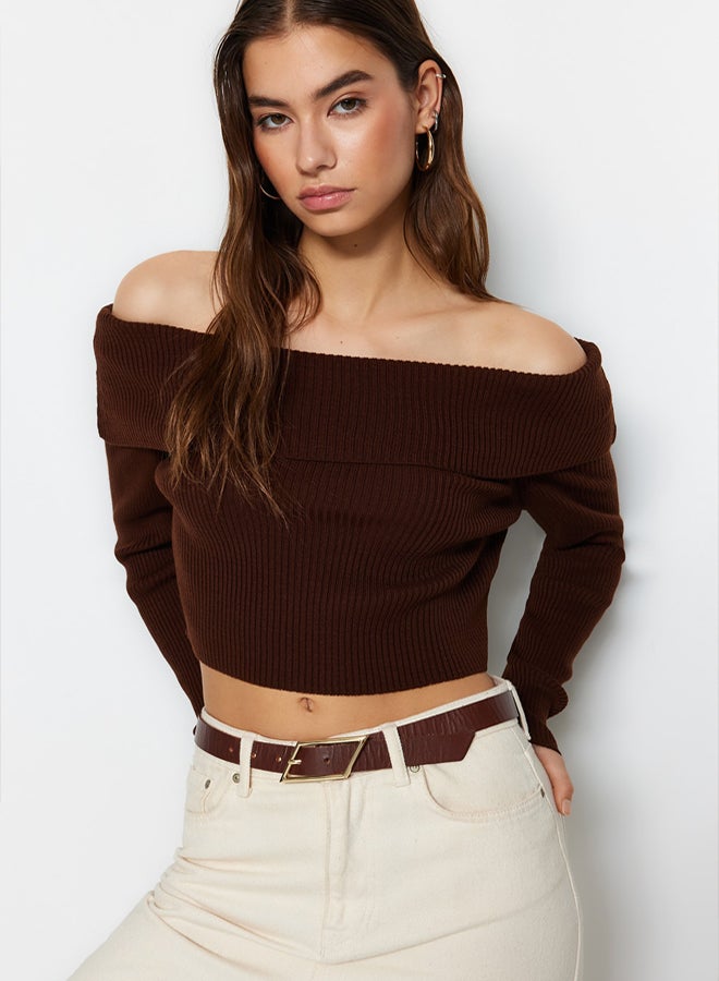 trendyol Brown Super Crop Carmen Collar Knitwear Sweater - Image 3