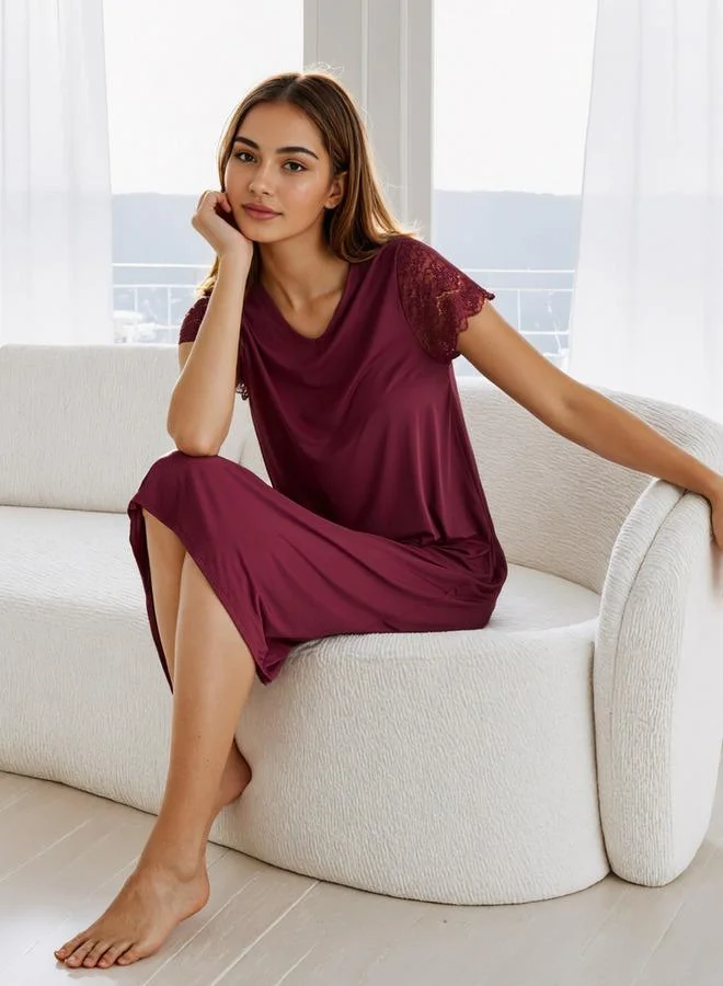 سبلاش فيڤ فستان نوم بياقة على شكل حرف  وأكمام دانتيل