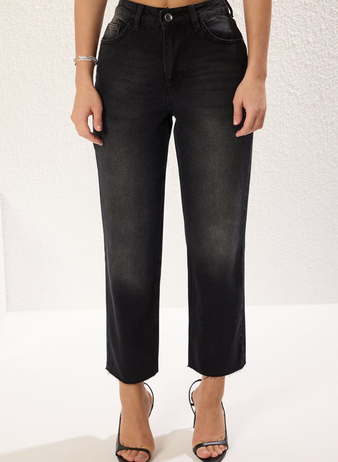 trendyol Black Cut-Out High Waist Straight Jeans - Image 3