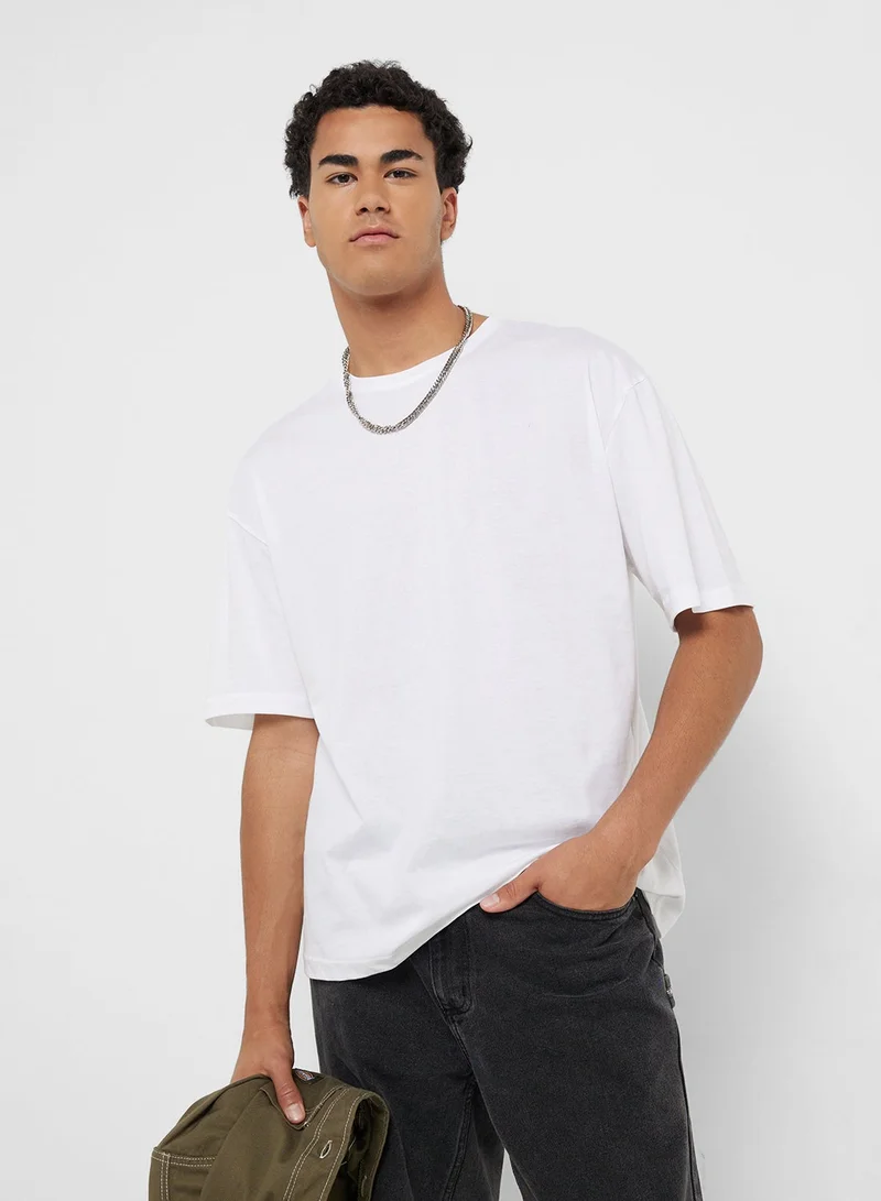 سفنتي فايف تيشيرت كبير بطبعة جرافيك