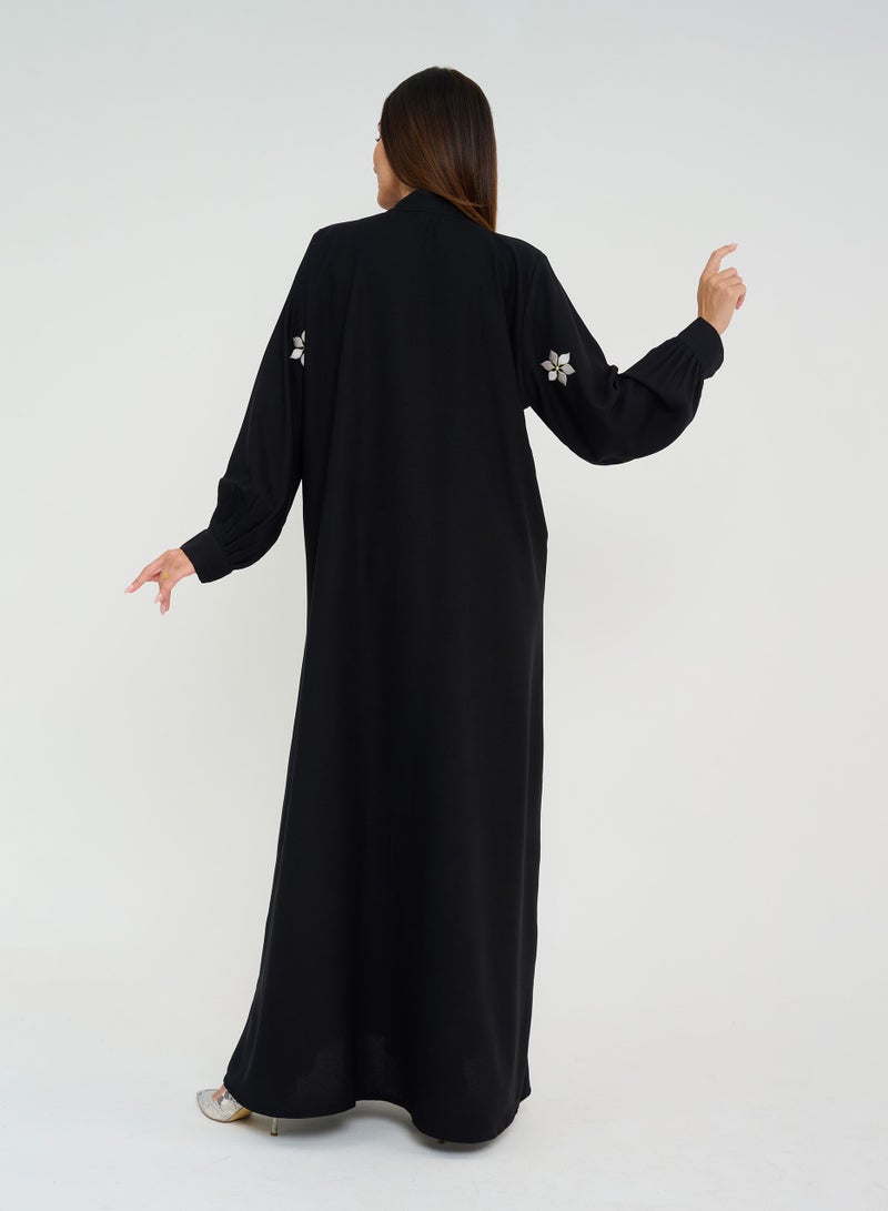 روزيت عباية عباية سوداء مغلقة مع تطريز زهور وأكمام مطوية - Image 2