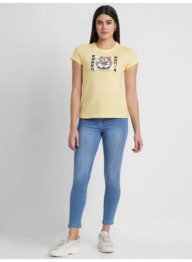 جلو باص تيشيرت نسائي بطباعة حروف