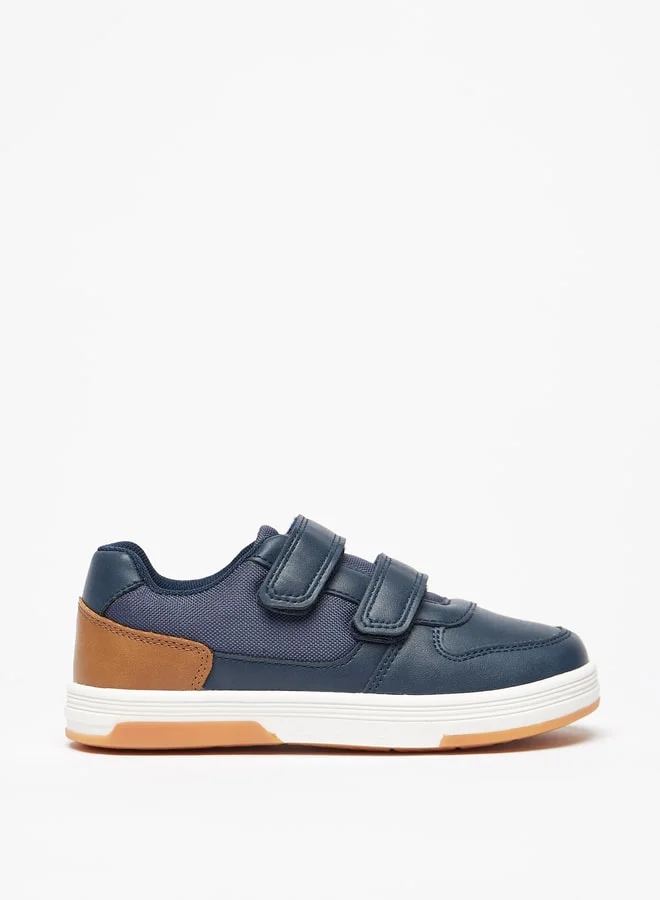 جونيورز Boys Textured Sneakers with Hook and Loop Closure
