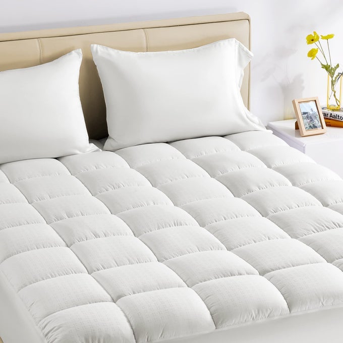 QUEEN SIZE COTTON MATTRESS PAD SOFT FLUFFY COTTON TOP MATTRESS TOPPER MACHINE WASHABLE MATTRESS PROTECTOR COVER FITS 821 INCH DEEP POCKET QUEEN