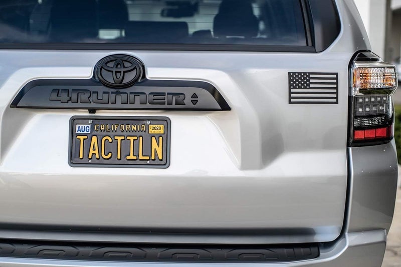 Tactilian مغناطيس العلم الأمريكي المقطوع - مجموعة من 2 مغناطيس تكتيكي لسيارة مصنوع في الولايات المتحدة للسيارة والشاحنة وسيارة الدفع الرباعي (أسود) مواد عالية الكثافة - Image 3