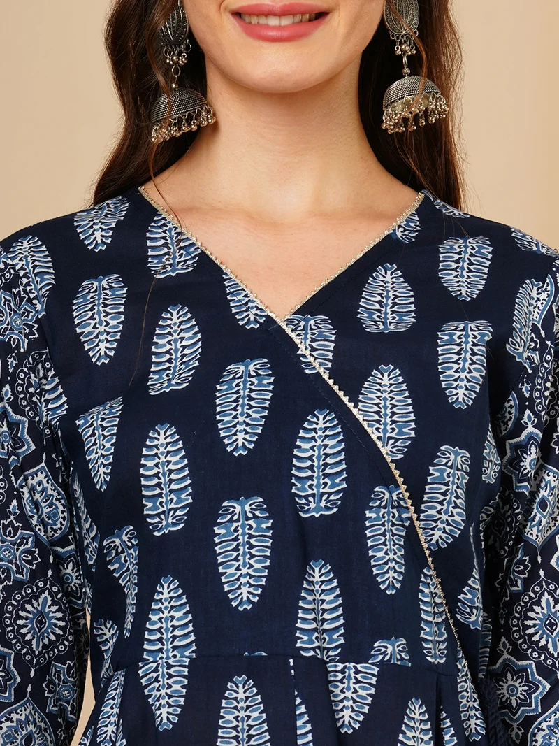 جلو باص Women Blue Ethnic Motifs Printed Angrakha Gotta Patti Pure Cotton Kurta With Trousers