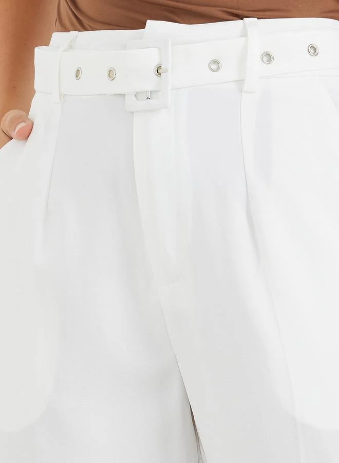 Styli Styli Solid Tapered Fit Trousers with Belt Detail