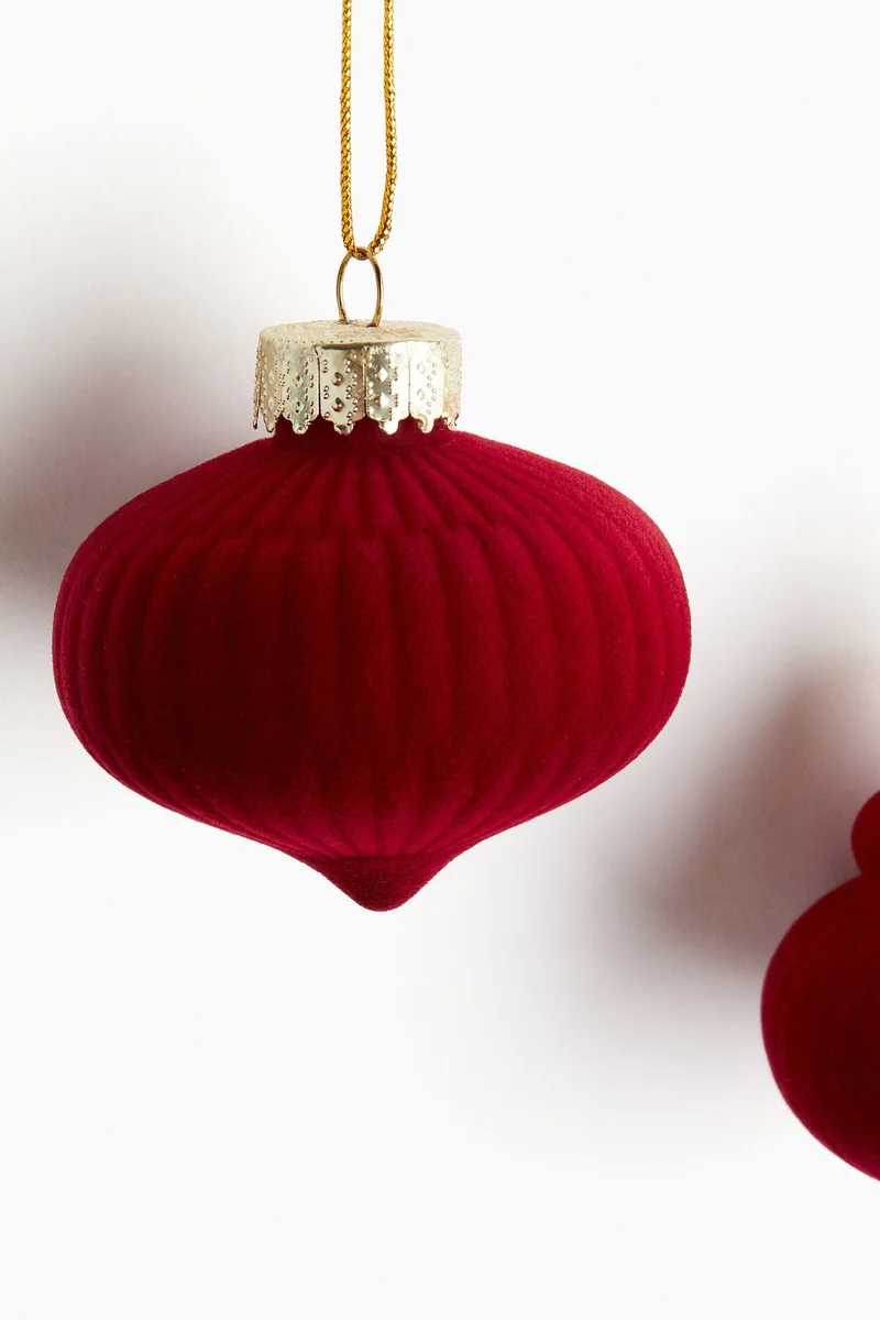 H&M Flocked bauble