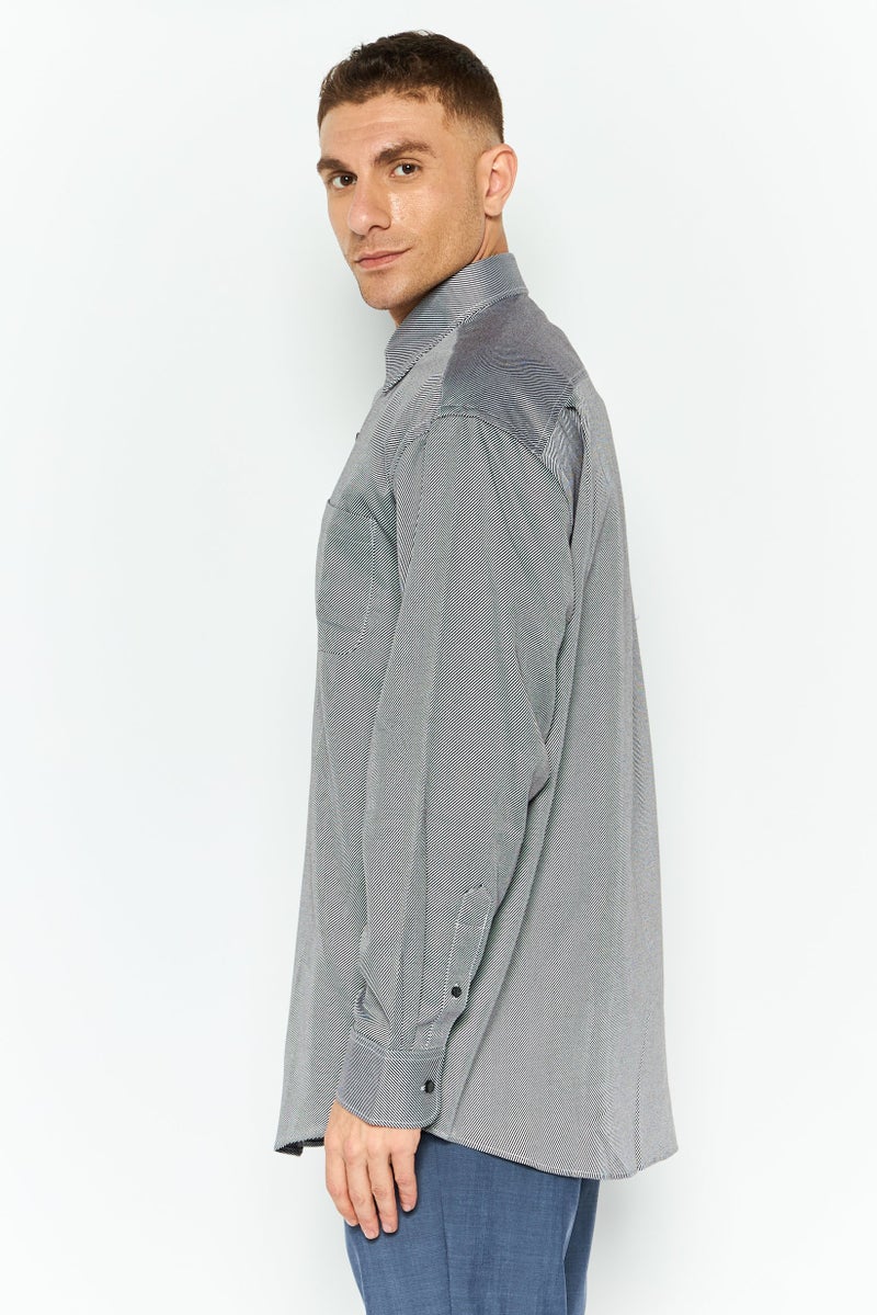 Greg Norman قميص رجالي بقصة عادية ياقة منتشرة بأكمام طويلة مخطط، رمادي - Image 2