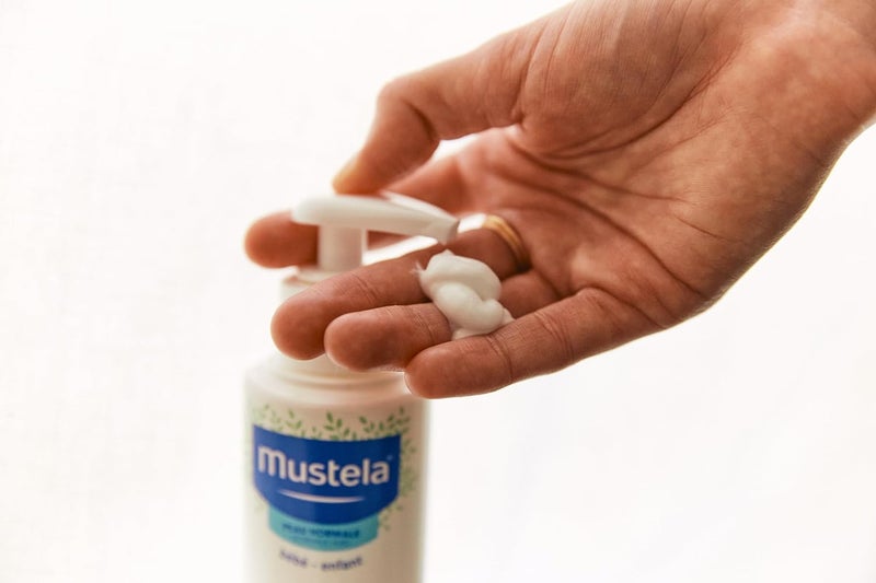 Mustela Hydra Bebe Body Lotion with Organically Farmed Avocado, 300 ml, Pack of 2 - Image 4